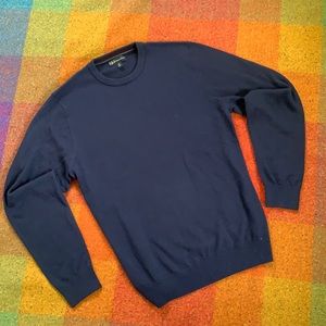 Neiman Marcus men’s crewneck sweater, size Medium